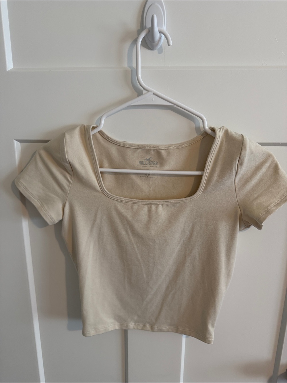 Hollister Cream Square-Neck Short Sleeve Crop Top - XS